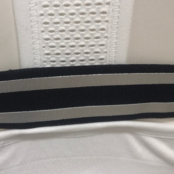 Puma Athletic/Athleisure Sports Bra, NWT! - Picture 5 of 7